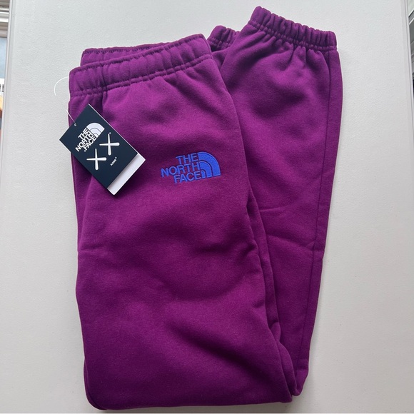 The North Face X Kaws Sweat Pants Pamlona Purple - Picture 3 of 4